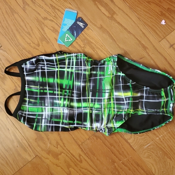 Bathing suit - Picture 1 of 4